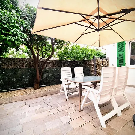 Sanremo Suite Apartment شقة